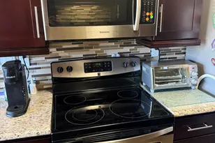 8205 NW 61st St, Tamarac, FL 33321 - Photo 7