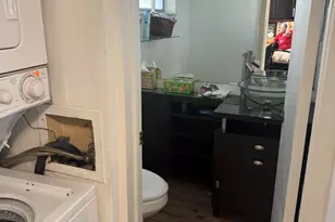 8205 NW 61st St, Tamarac, FL 33321 - Photo 13