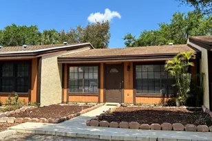 2301 Buttonwood Ave, Pembroke Pines, FL 33026 - Photo 15