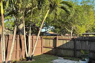 2301 Buttonwood Ave, Pembroke Pines, FL 33026 - Photo 13