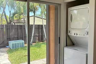 2301 Buttonwood Ave, Pembroke Pines, FL 33026 - Photo 7