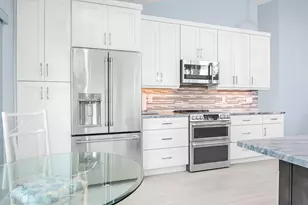 801 Sabal Palm Ln, Palm Beach Gardens, FL 33418 - Photo 9