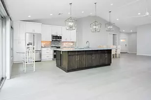 801 Sabal Palm Ln, Palm Beach Gardens, FL 33418 - Photo 5