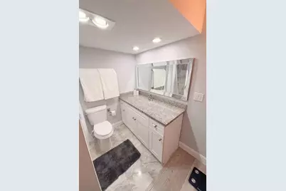 605 Oaks Drive #304, Pompano Beach, FL 33069 - Photo 15