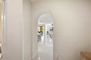 10415 Wellington Parc Dr, Wellington, FL 33449 - Photo 5