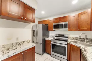 1108 Green Pine Blvd, West Palm Beach, FL 33409 - Photo 9