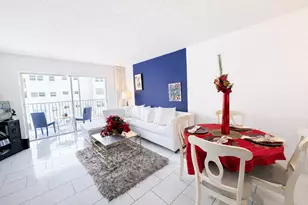 215 SE 3rd Ave, Hallandale Beach, FL 33009 - Photo 5