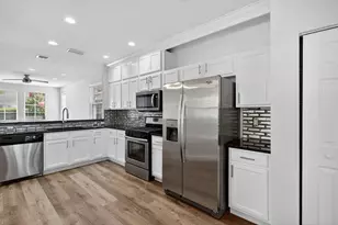 318 September St, Palm Beach Gardens, FL 33410 - Photo 3