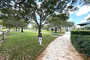 357 Las Palmas St, Royal Palm Beach, FL 33411 - Photo 29