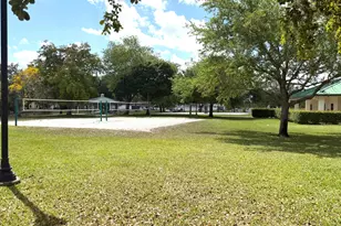 357 Las Palmas St, Royal Palm Beach, FL 33411 - Photo 33