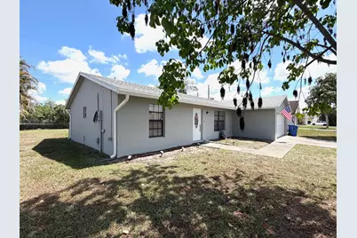 357 Las Palmas Street, Royal Palm Beach, FL 33411 - Photo 23