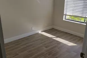 6660 Somerset Dr, Boca Raton, FL 33433 - Photo 11