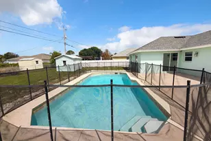 2332 SE Berkshire Blvd, Port Saint Lucie, FL 34952 - Photo 7