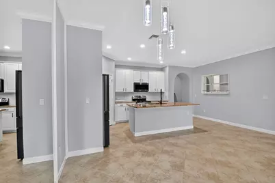 10457 Wellington Parc Drive, Wellington, FL 33449 - Photo 13