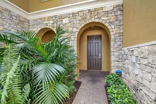 10457 Wellington Parc Dr, Wellington, FL 33449 - Photo 3