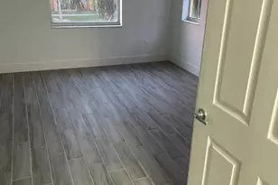 9640 NW 2nd St, Pembroke Pines, FL 33024 - Photo 15