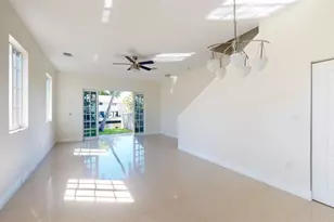 632 NE 20th St, Wilton Manors, FL 33305 - Photo 7