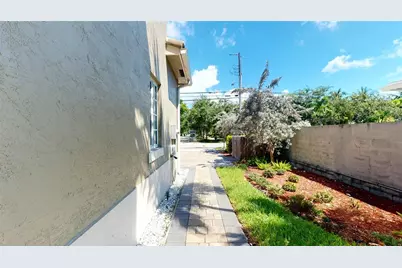 632 NE 20th Street #4, Wilton Manors, FL 33305 - Photo 5