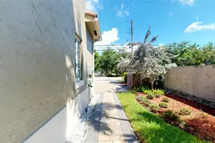 632 NE 20th St, Wilton Manors, FL 33305 - Photo 5