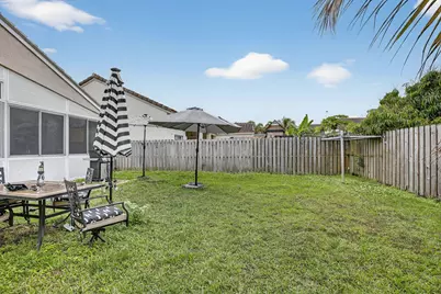 495 Carrington Lane, Weston, FL 33326 - Photo 35