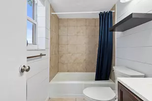 1101 Crystal Lake Dr, Deerfield Beach, FL 33064 - Photo 19