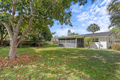 324 Sandpiper Avenue, Royal Palm Beach, FL 33411 - Photo 29