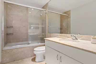 801 Brickell Key Boulevard #2805, Miami, FL 33131 - Photo 21