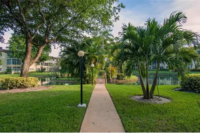 5171 W Oakland Park Boulevard #207, Lauderdale Lakes, FL 33313 - Photo 17