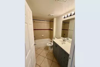6510 Emerald Dunes Drive #304, West Palm Beach, FL 33411 - Photo 11