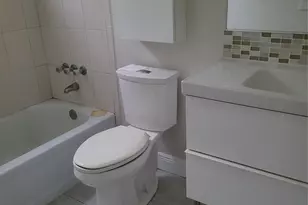 4805 NW 35th St, Lauderdale Lakes, FL 33319 - Photo 7