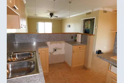 4770 NW 10 Court NW #306, Plantation, FL 33313 - Photo 11