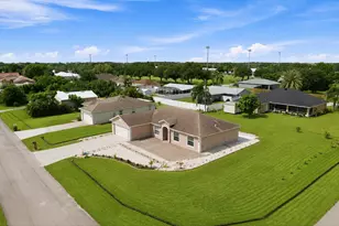 602 SW Kenyoun St, Port Saint Lucie, FL 34983 - Photo 9