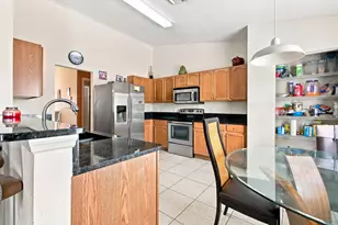 602 SW Kenyoun St, Port Saint Lucie, FL 34983 - Photo 23