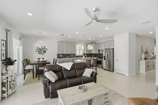 10460 SW Captiva Dr, Port Saint Lucie, FL 34953 - Photo 17