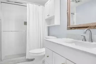 1823 Presidential Way, West Palm Beach, FL 33401 - Photo 37