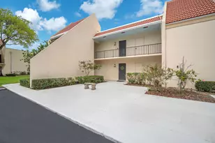 1823 Presidential Way, West Palm Beach, FL 33401 - Photo 3