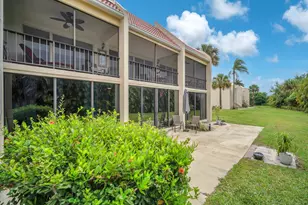 1823 Presidential Way, West Palm Beach, FL 33401 - Photo 5