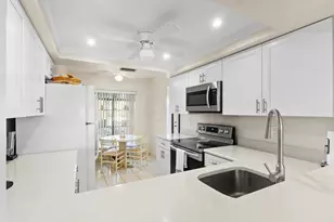 5186 Golfview Ct, Delray Beach, FL 33484 - Photo 5