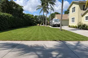 613 N 5th St, Lantana, FL 33462 - Photo 5