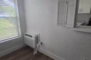 3030 NW 43rd Terrace, Lauderdale Lakes, FL 33313 - Photo 7