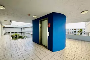 8201 NW 8th St, Miami, FL 33126 - Photo 5