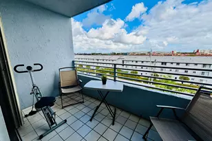 8201 NW 8th St, Miami, FL 33126 - Photo 27