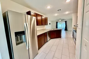 949 SW Fisherman Ave, Port Saint Lucie, FL 34953 - Photo 5