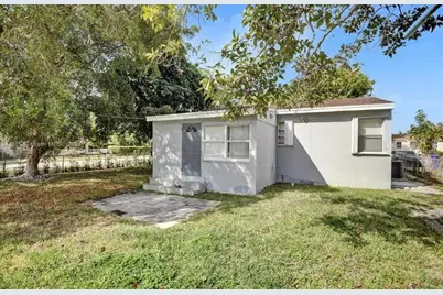 2552 Wiley Street, Hollywood, FL 33020 - Photo 17