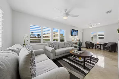 2390 SW 14th Avenue, Boynton Beach, FL 33426 - Photo 11