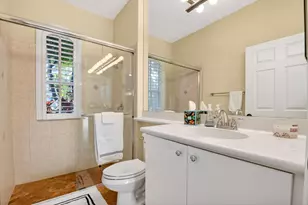 106 Las Brisas Cir, Hypoluxo, FL 33462 - Photo 23