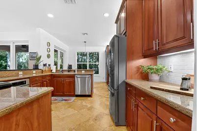 106 Las Brisas Circle, Hypoluxo, FL 33462 - Photo 11