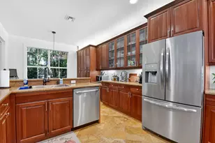 106 Las Brisas Cir, Hypoluxo, FL 33462 - Photo 13