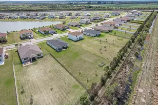 13145 NW Copper Creek Dr, Port Saint Lucie, FL 34987 - Photo 39