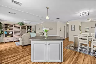 121 SE Paradise Pl, Stuart, FL 34997 - Photo 7